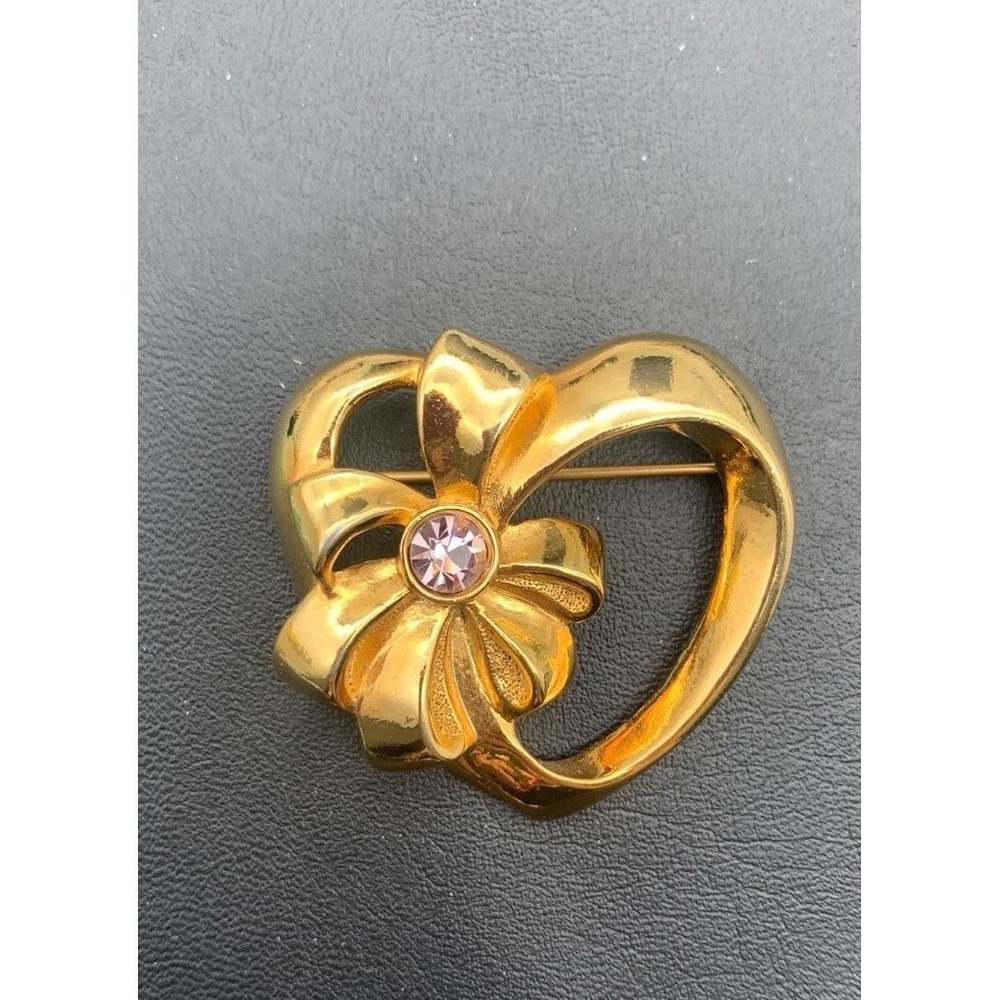 Vintage Avon Gold Tone Heart With Bow Lavender / Pink Rhinestone Brooch